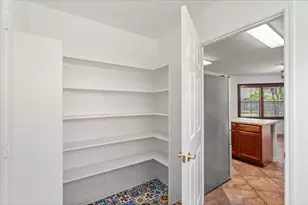 4600 Cottonwood St, Austin, TX 78744 - Photo 12