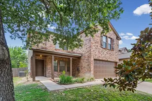 4600 Cottonwood St, Austin, TX 78744 - Photo 2
