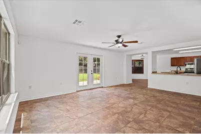 4600 Cottonwood Street, Austin, TX 78744 - Photo 6