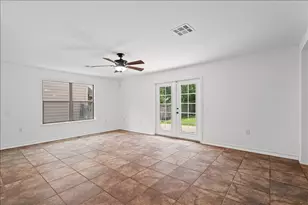 4600 Cottonwood St, Austin, TX 78744 - Photo 8