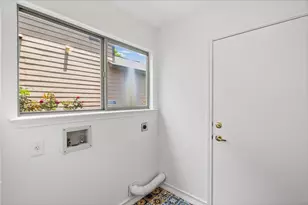 4600 Cottonwood St, Austin, TX 78744 - Photo 12