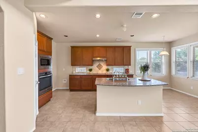 2063 Western Pecan, New Braunfels, TX 78130 - Photo 12