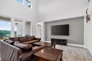 301 McMillian Dr, Liberty Hill, TX 78642 - Photo 12