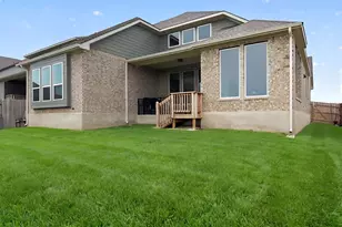 301 McMillian Dr, Liberty Hill, TX 78642 - Photo 32