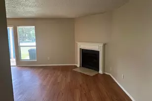 6912 Branchwood Dr, Austin, TX 78744 - Photo 2