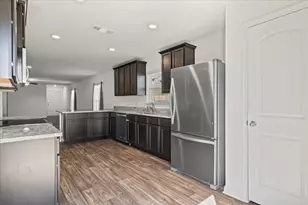 19012 Speculator Ln, Elgin, TX 78621 - Photo 14