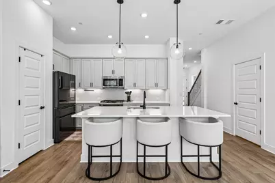 615 Bernese Pass, Austin, TX 78745 - Photo 8