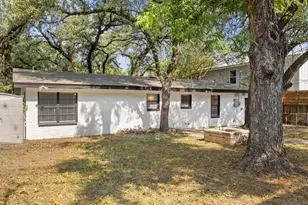 2411 S 6th St, Austin, TX 78704 - Photo 32