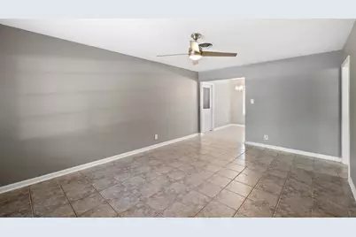 2411 S 6th Street, Austin, TX 78704 - Photo 12