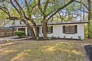 2411 S 6th St, Austin, TX 78704 - Photo 2
