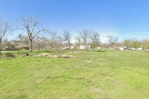 629 W Aisne Rd, Bartlett, TX 76511 - Photo 1