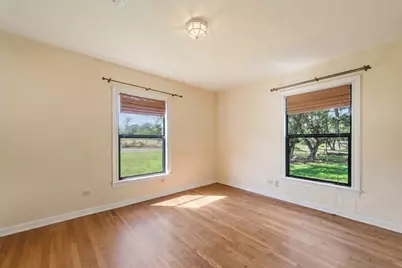 107 W Holland Street, San Marcos, TX 78666 - Photo 12