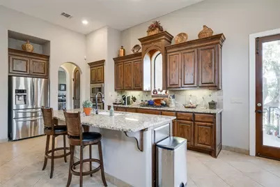 404 Bendito Way, Marble Falls, TX 78654 - Photo 18