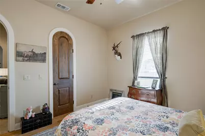 404 Bendito Way, Marble Falls, TX 78654 - Photo 4