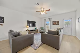 1233 Whippletree Trl, Georgetown, TX 78626 - Photo 4