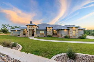 273 Admiral Heights Blvd, Fredericksburg, TX 78624 - Photo 2