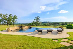 273 Admiral Heights Blvd, Fredericksburg, TX 78624 - Photo 8