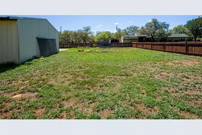 103 N Avenue Q Avenue, Johnson City, TX 78636 - Photo 8