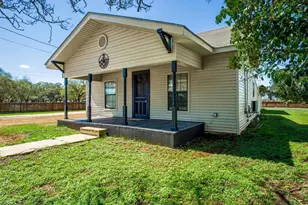 103 N Ave Q Ave, Johnson City, TX 78636 - Photo 2