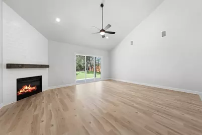 166 Loysoya Street, Bastrop, TX 78602 - Photo 4