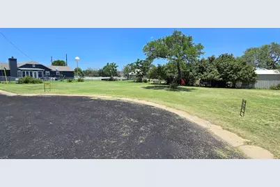 105 Pitchfork Drive, Johnson City, TX 78636 - Photo 2