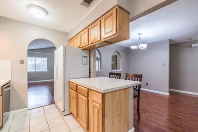 7204 Towering Oaks Drive, Austin, TX 78745 - Photo 8