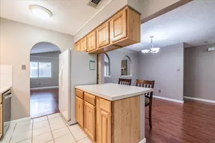 7204 Towering Oaks Dr, Austin, TX 78745 - Photo 8