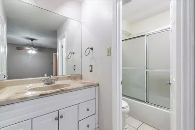 7204 Towering Oaks Drive, Austin, TX 78745 - Photo 14