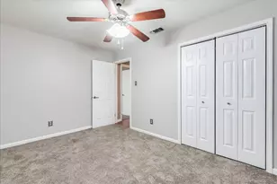 7204 Towering Oaks Dr, Austin, TX 78745 - Photo 18