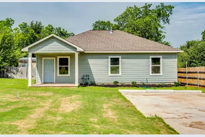 411 S Avenue B, Elgin, TX 78621 - Photo 2