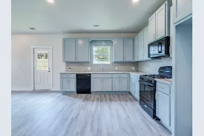 411 S Avenue B, Elgin, TX 78621 - Photo 8