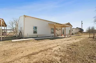 1105 County Rd 422, Bartlett, TX 76511 - Photo 22