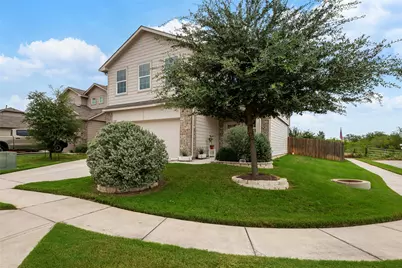 13901 Macquarie Drive, Pflugerville, TX 78660 - Photo 4
