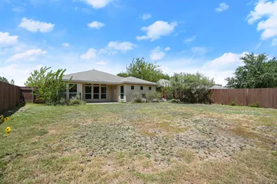 122 Legends Of Hutto Trail, Hutto, TX 78634 - Photo 8