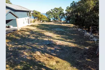 864 Lakebreeze Drive, Canyon Lake, TX 78133 - Photo 8