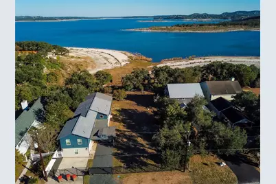 864 Lakebreeze Drive, Canyon Lake, TX 78133 - Photo 14