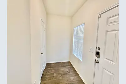 13525 Open Wagon Trail, Elgin, TX 78621 - Photo 4