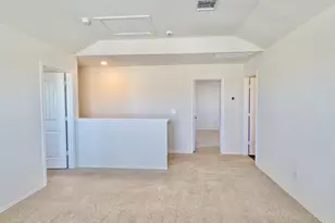 13525 Open Wagon Trl, Elgin, TX 78621 - Photo 18