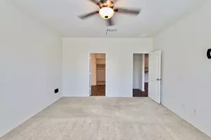 13525 Open Wagon Trl, Elgin, TX 78621 - Photo 12