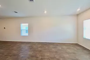 13525 Open Wagon Trl, Elgin, TX 78621 - Photo 6