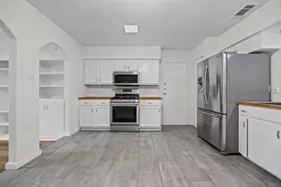 1903 Joy Ln, Austin, TX 78757 - Photo 10