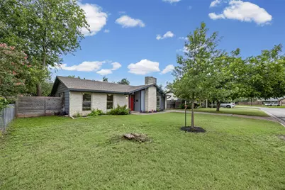 1903 Joy Lane, Austin, TX 78757 - Photo 2