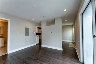 935 La Posada Dr, Austin, TX 78752 - Photo 14