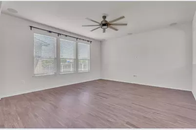 3894 Bentwood Way, New Braunfels, TX 78130 - Photo 8