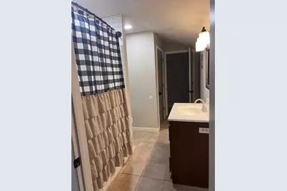 105 W Clark Street #9, Bartlett, TX 76511 - Photo 4