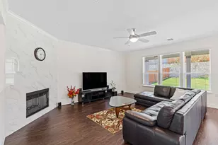 12716 Mogador St, Manor, TX 78653 - Photo 4