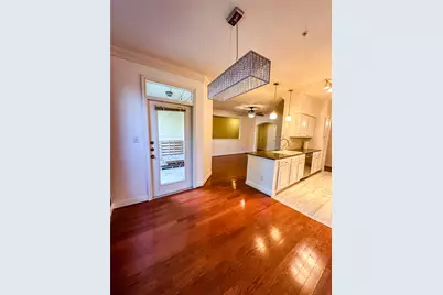 7701 Rialto Boulevard #1122, Austin, TX 78735 - Photo 8