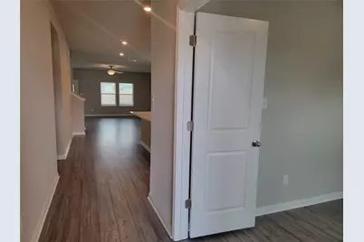 115 Cona Way, Hutto, TX 78634 - Photo 4