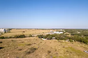112 Loop 308, Briggs, TX 78608 - Photo 18
