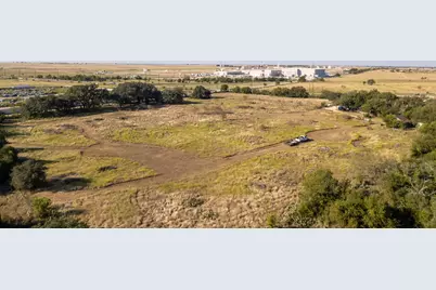 112 Loop 308, Briggs, TX 78608 - Photo 10
